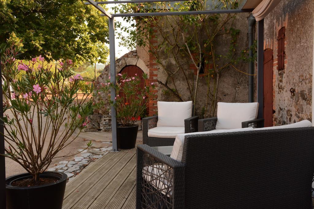 L'Aubinoise Bed & Breakfast Saint-Aubin-de-Luigné Екстериор снимка
